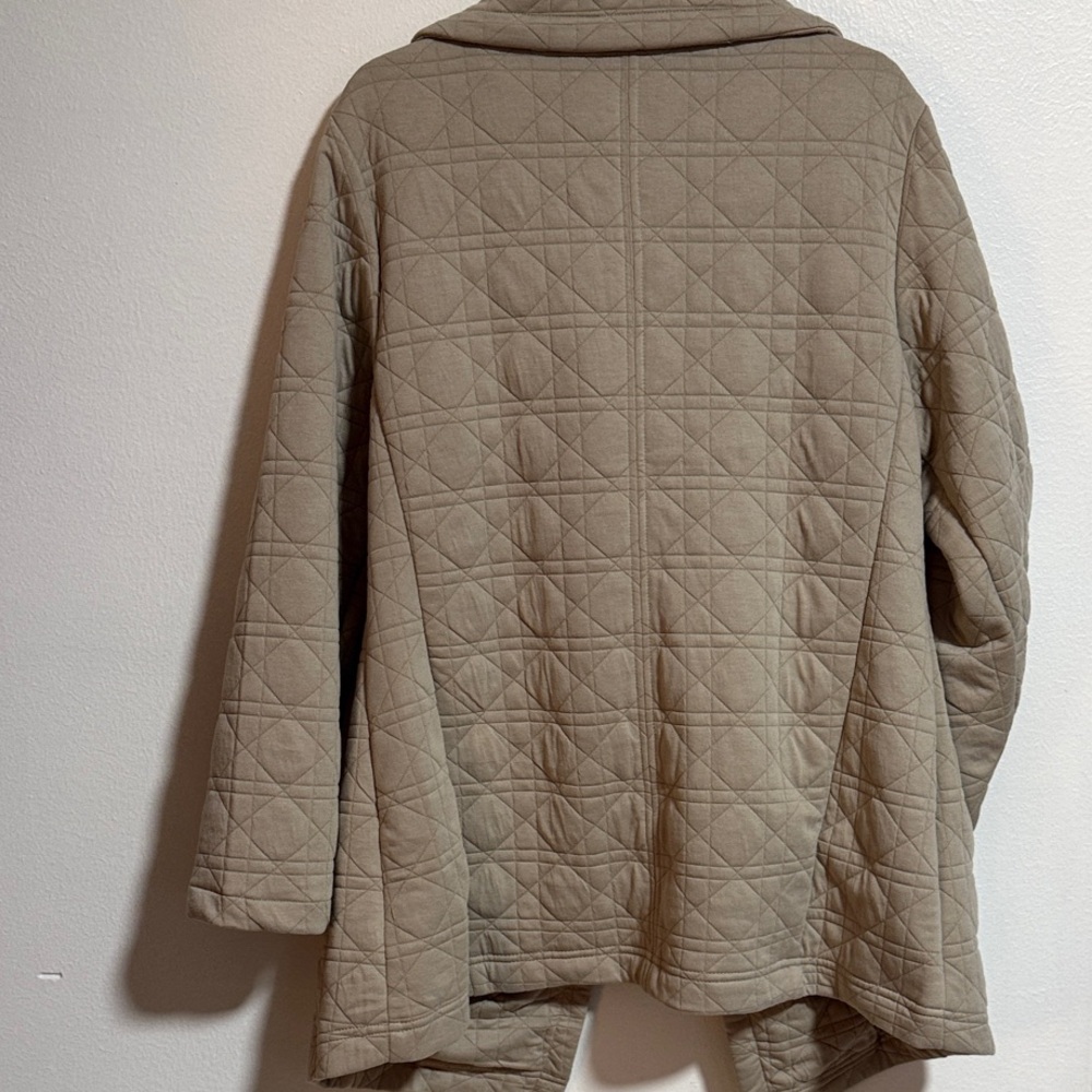 Quilted Tan Jacket - Picture 3 of 3